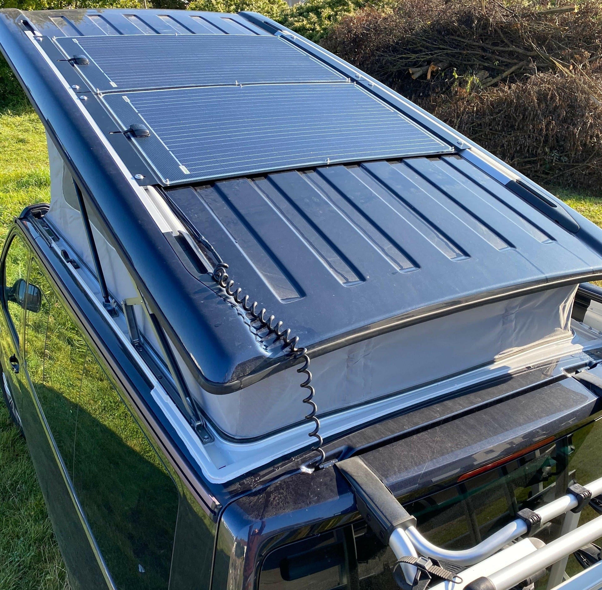 Califaktur Solarmodul für VW California T5 T6 T6.1 260Wp - Califaktur.de