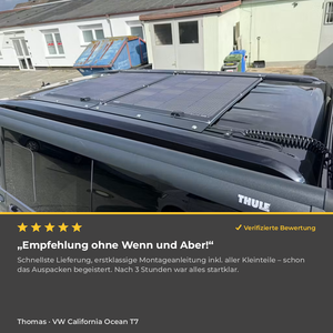 5-Sterne-Kundenbewertung CALIFAKTUR Solarmodul auf schwarzem VW California Ocean T7, Dachmontage mit Spiralkabel
