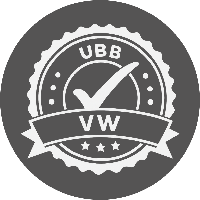 Offizielles VW‑UBB Siegel für die Unbedenklichkeitsbescheinigung: bestätigt volle Kompatibilität des CALIFAKTUR AutarkiepaketPRO mit VW California Elektronik und Werksgarantie.